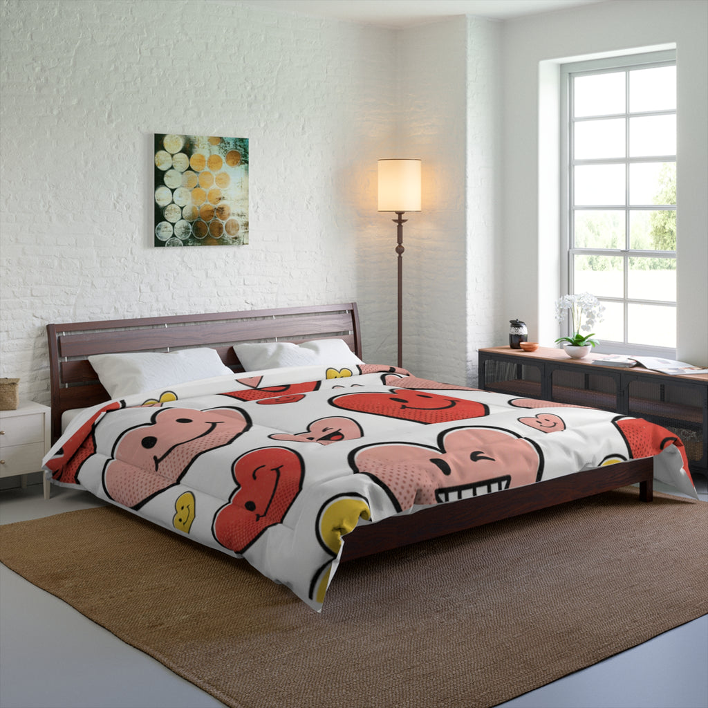Smiling Hearts Comforter - Cute Cartoon Heart Pattern Bedding for Kids & Valentine's Décor