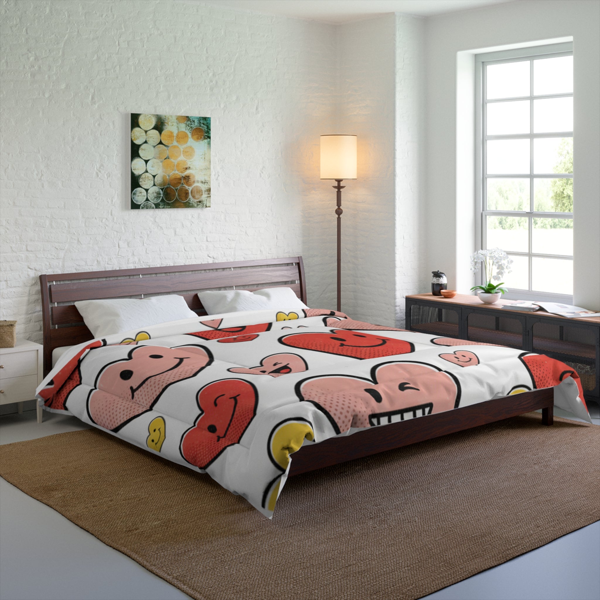 Smiling Hearts Comforter - Cute Cartoon Heart Pattern Bedding for Kids & Valentine's Décor